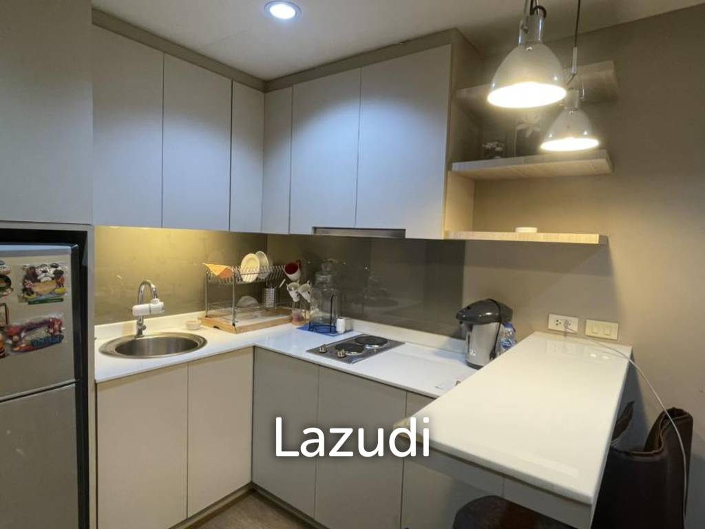 รูป Luxury 46th Floor State Tower Condo in Si Lom - รูปที่ 13/26