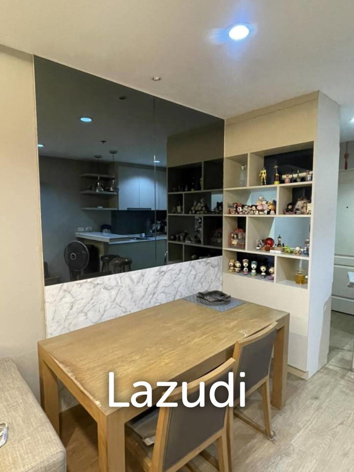 รูป Luxury 46th Floor State Tower Condo in Si Lom - รูปที่ 8/26