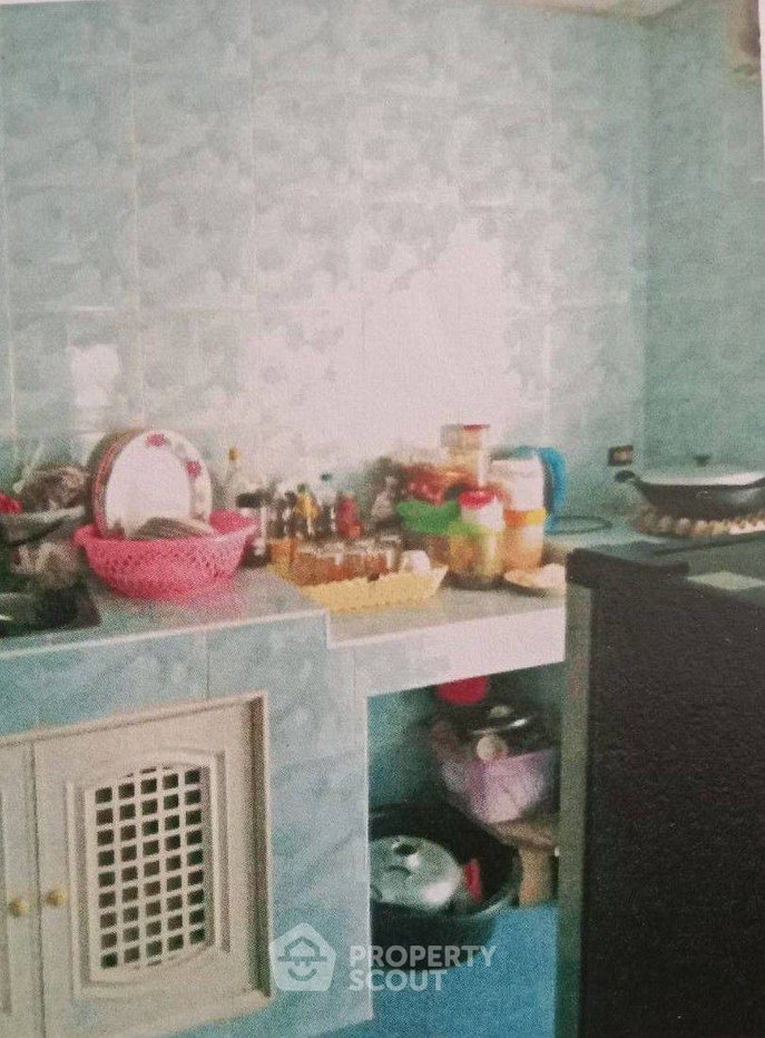 รูป ทาวน์เฮ้าส์ 2 ห้องนอน ขาย ในเมืองชลบุรี ชลบุรี (ID 2393203) - รูปที่ 5/8