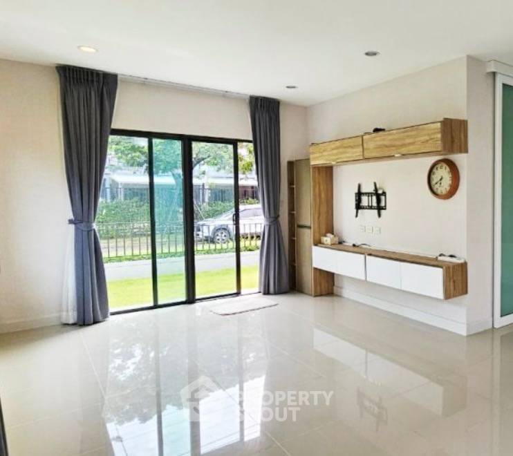 รูป บ้านเดี่ยว 3 ห้องนอน ขาย ใกล้บางพริาง | พีเอวี บางนา สมุทรปราการ (ID 2150410) - รูปที่ 2/7