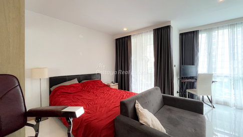🛏️ Studio - 🛁 1 ห้องน้ำ - 🏙️ Pool View - 🇹🇭 ชื่อบริษัท - 🏢 The Cliff Condominium Pattaya - รหัส: CLIFF168