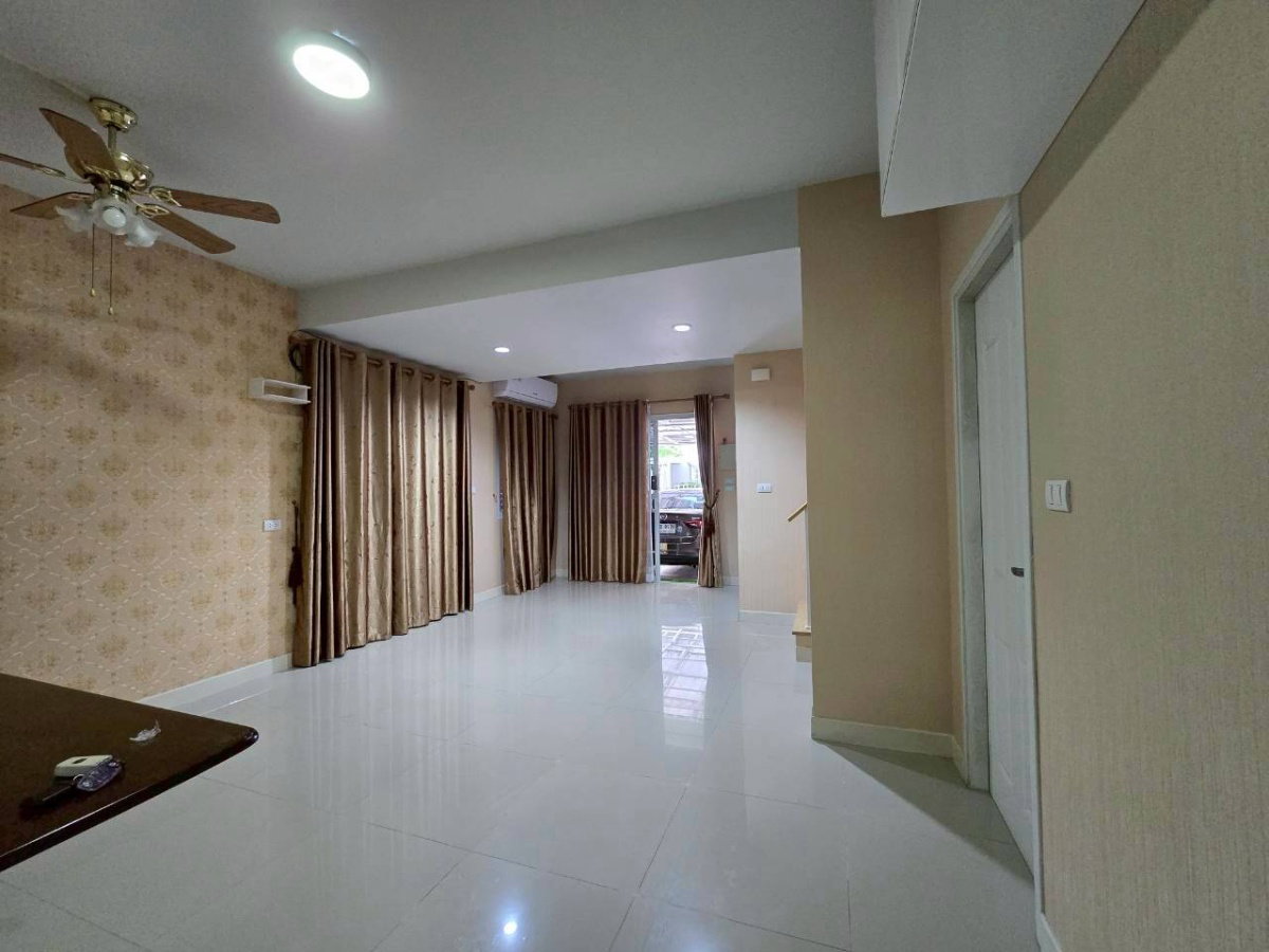 รูป ขายบ้านแฝด โครงการ เดอะวิลเลจ บางนา-วงแหวน 3 กม 10 หลังมุม - รูปที่ 4/17