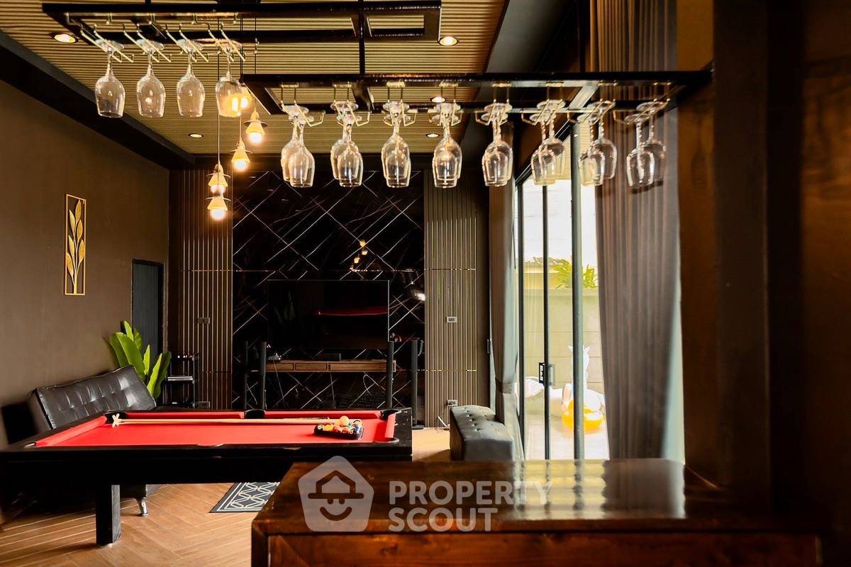 picture 5-Bed Villa For Rent 350 Sqm In Bang Lamung, Chon Buri (ID 2416941) - 6/15
