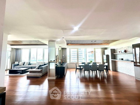 3-BR Condo For Rent At Baan Ratchadamri, 400m To BTS Ratchadamri (ID 2146451)
