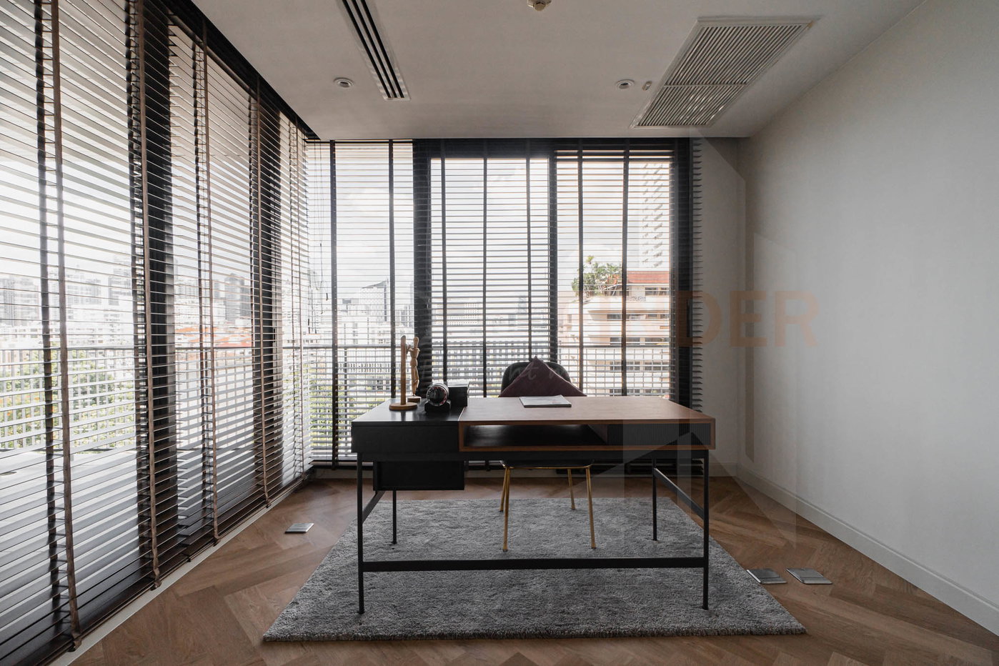 รูป Raveevan Suites 4 bedrooms, for rent - รูปที่ 7/19