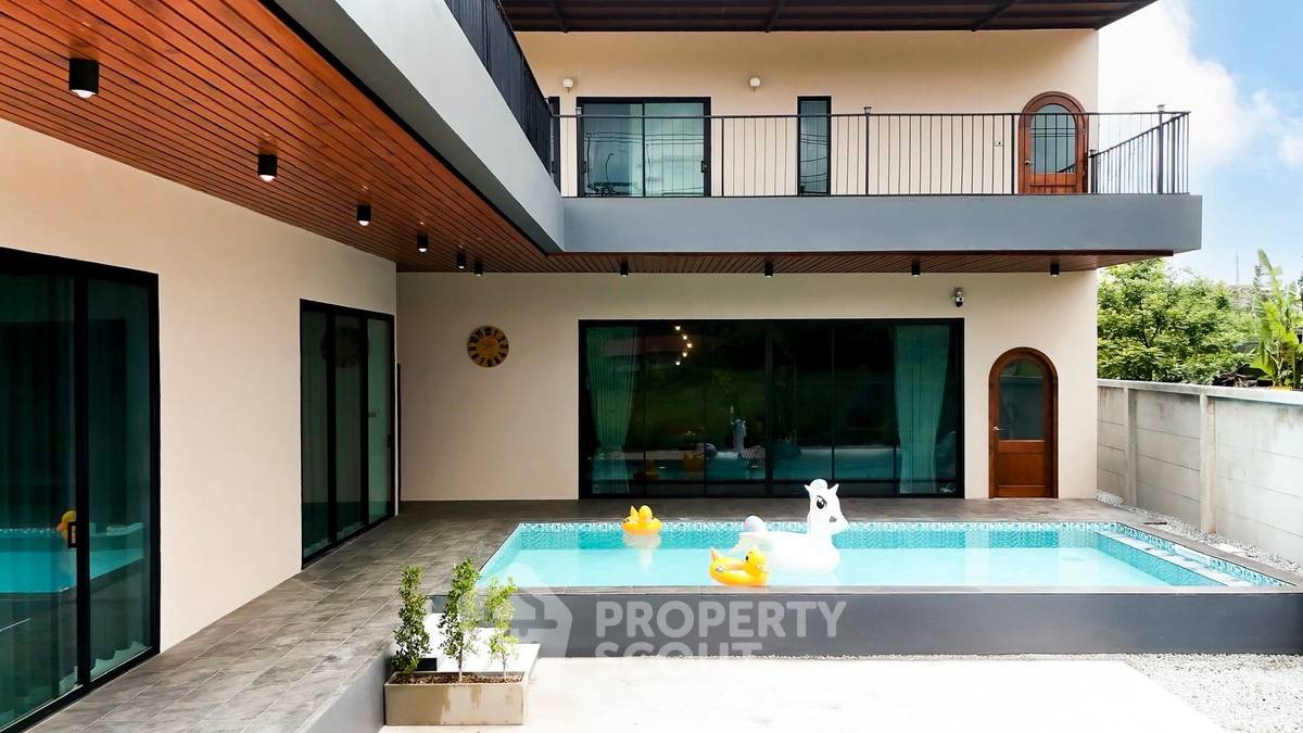 picture 5-Bed Villa For Rent 350 Sqm In Bang Lamung, Chon Buri (ID 2416941) - 4/15