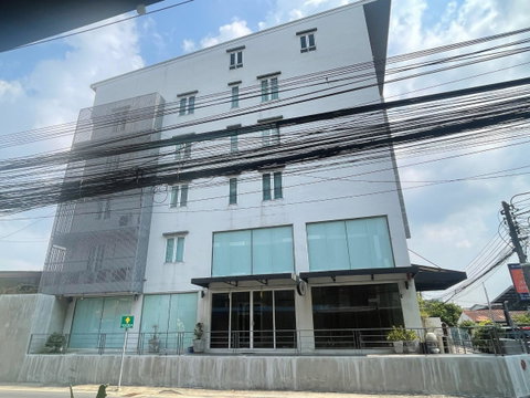 LTH13570 – Office Building/Home Office for Rent | Rama 9 Soi 43 | 900 sqm | 10 Beds 9 Baths | 150K/Month 