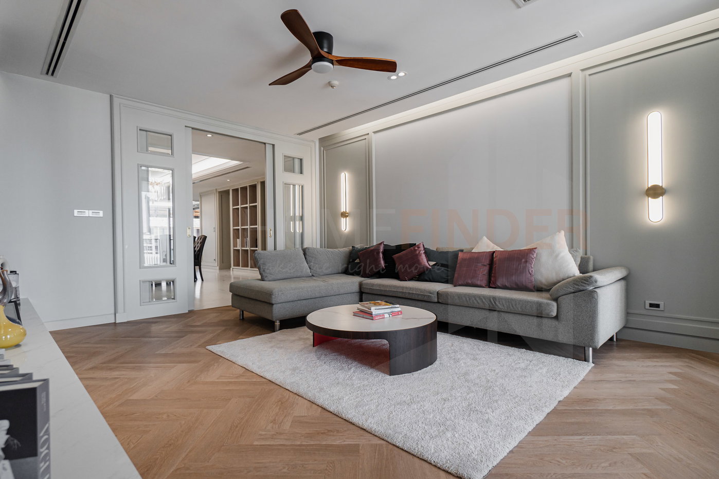 รูป Raveevan Suites 4 bedrooms, for rent - รูปที่ 15/19