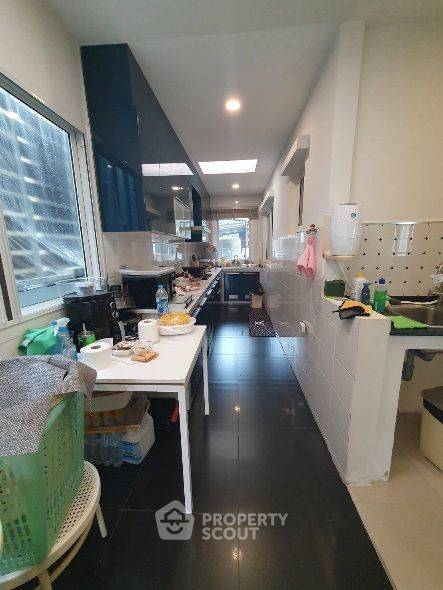 รูป บ้าน 5 ห้องนอน ขาย Centro Watcharapol โอเงิน สายไหม กทม. (ID 2418088) - รูปที่ 3/10