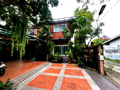 บ้านเดี่ยว ถนนสุวินทวงศ์ : ขายด่วน ที่ดินพร้อมสิ่งปลูกสร้าง หมู่บ้าน วาสนา ซ.หทัยราษฏร์ 11 มีนบุรี