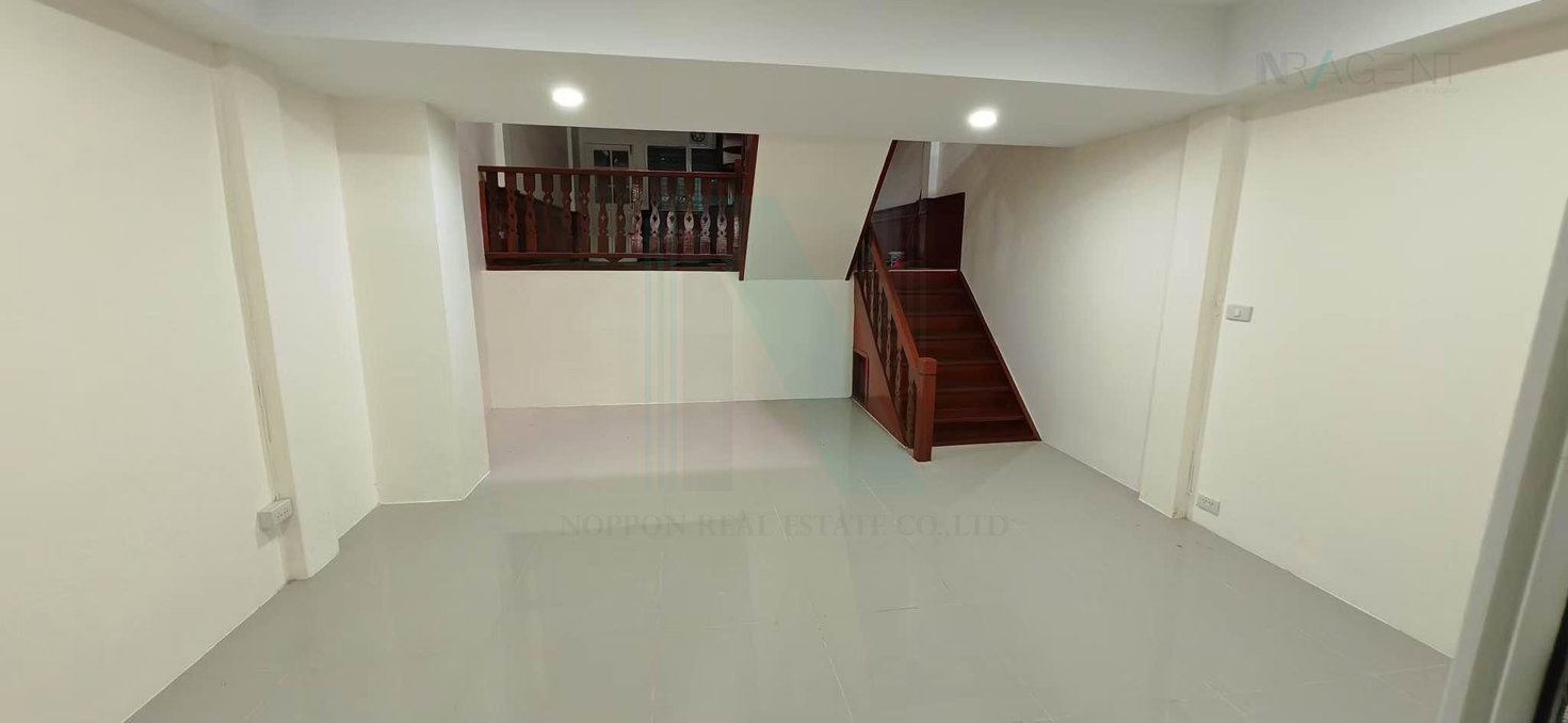 รูป 📌 ขายทาวน์เฮาส์ โครงการ นวนิช 3 ชั้น 4 ห้องนอน 3 ห้องน้ำ - รูปที่ 1/8