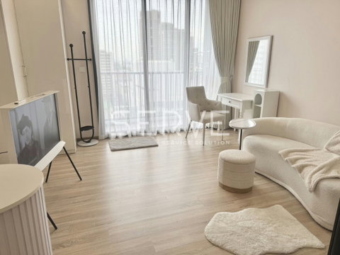 1 Bed Large Room Good Location Close to BTS Phaya Thai 500 m. & ARL Ratchaprarop 600 m. @  XT Phayathai 