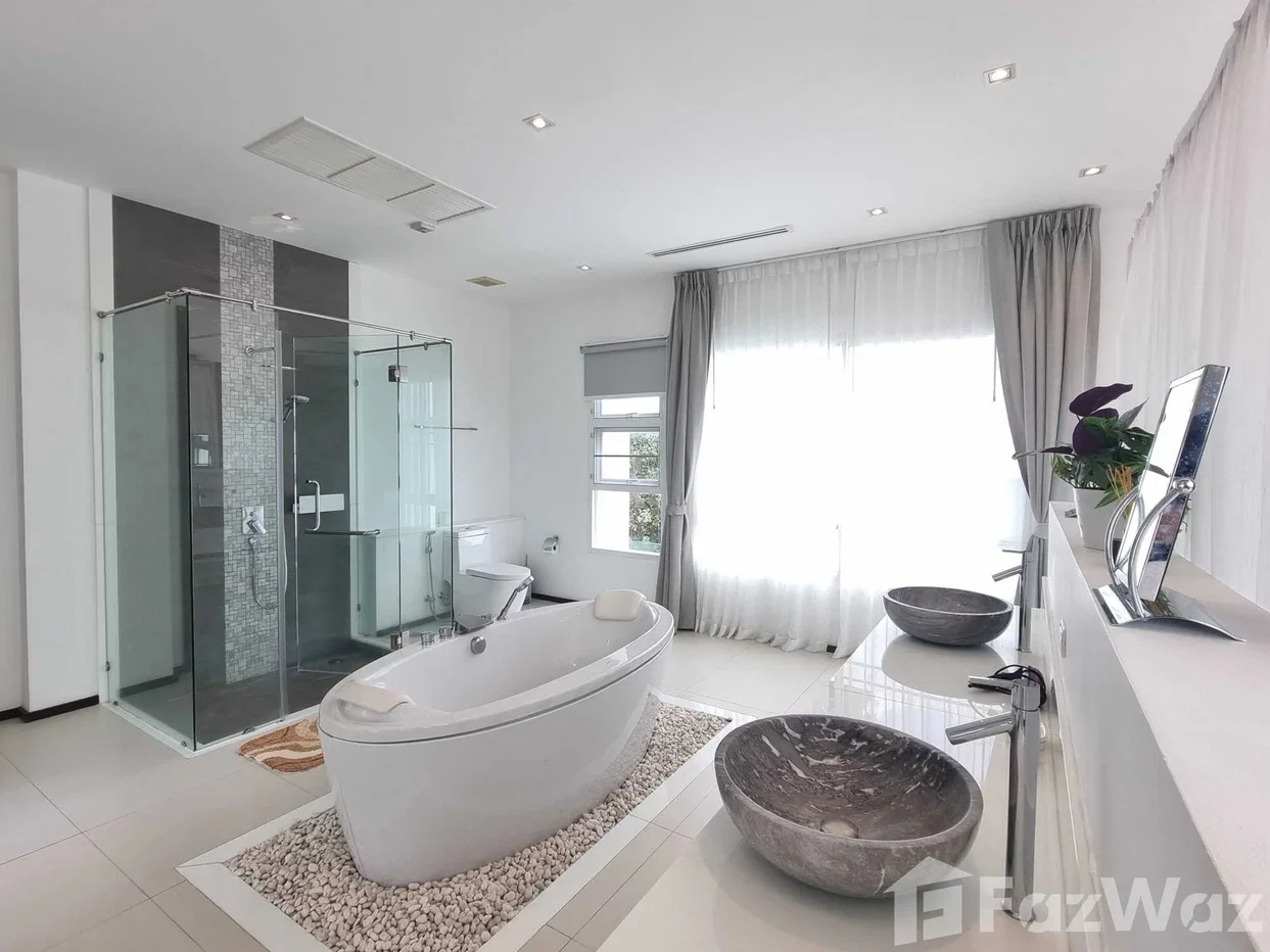 picture 3 Bedroom Villa for sale in Rawai, Phuket  5834561 - 18/35