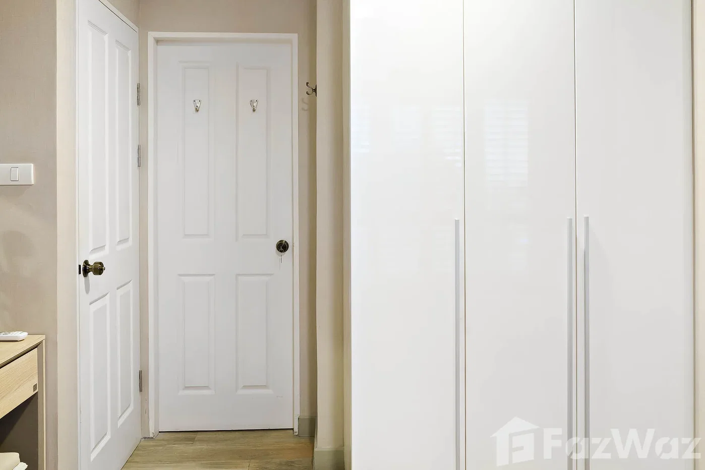 picture Good, convenient, quiet location; best views 1910968 - 15/21