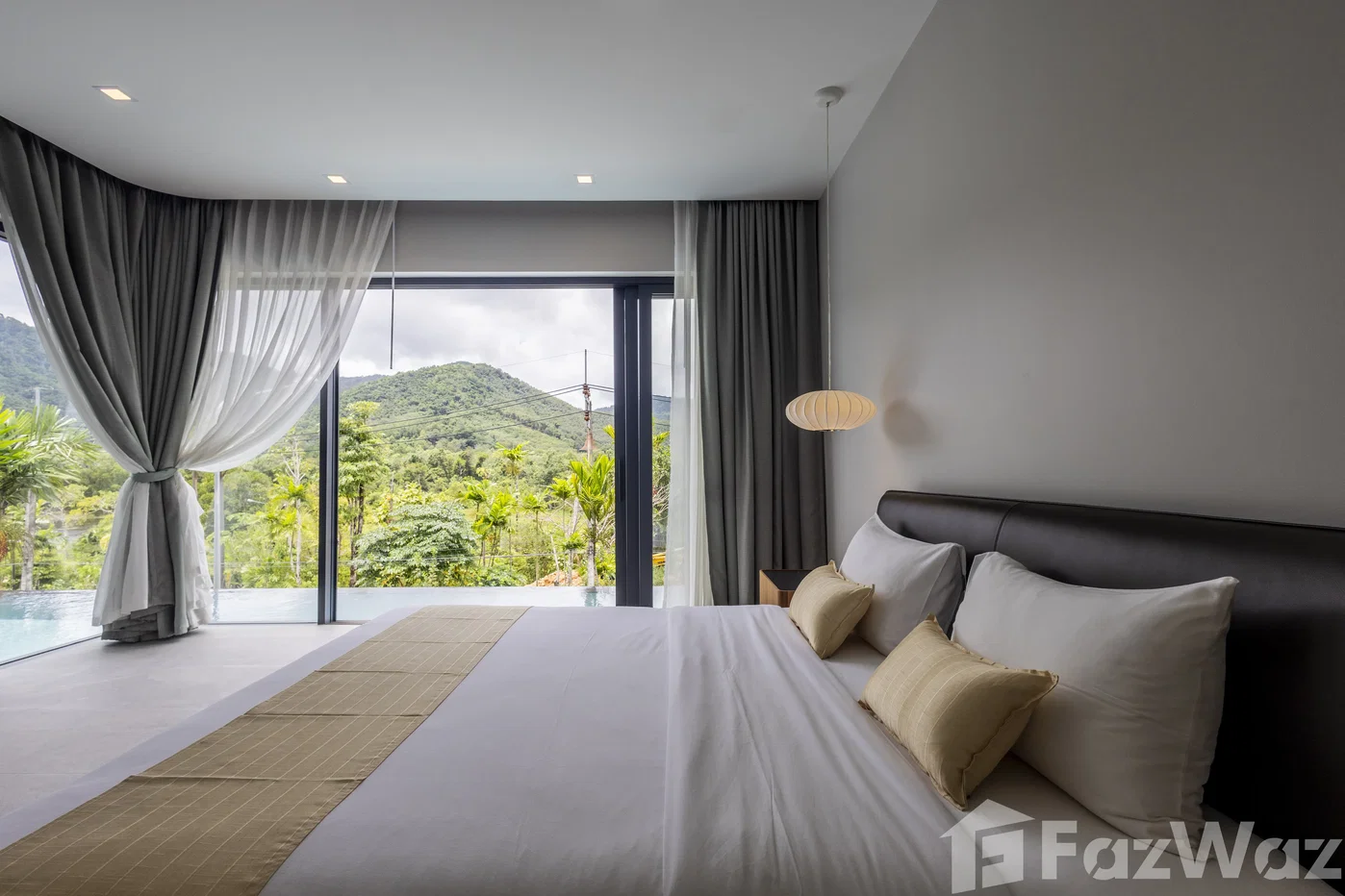 picture Manick Hillside 5731475 - 6/16