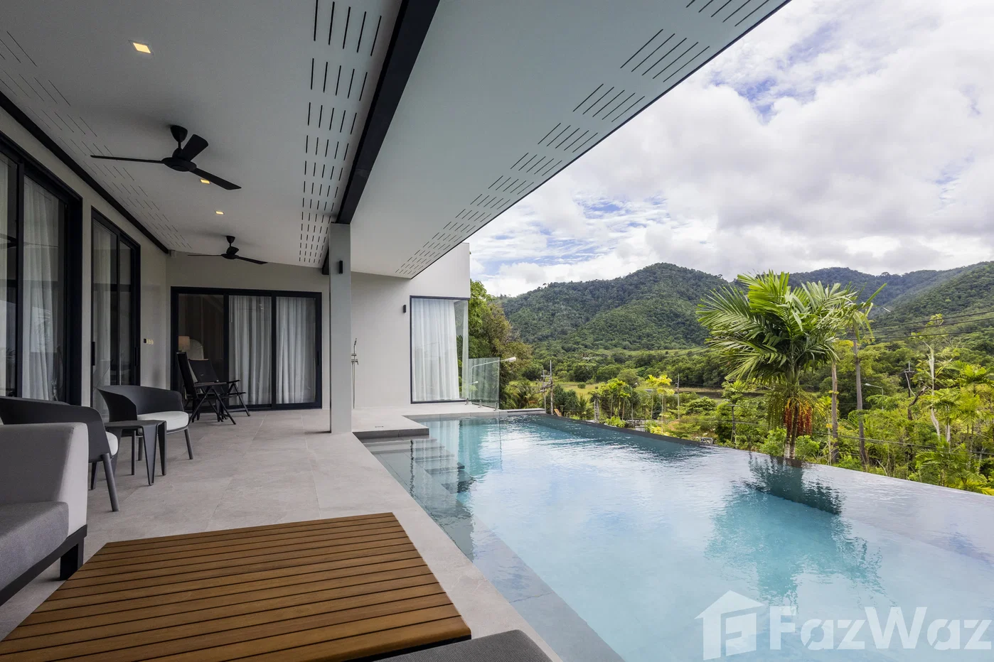 picture Manick Hillside 5731475 - 13/16