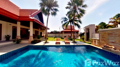 Houses for sale Wiset Road Phuket : 3 Bedroom Villa for sale in Rawai, Phuket  1362262