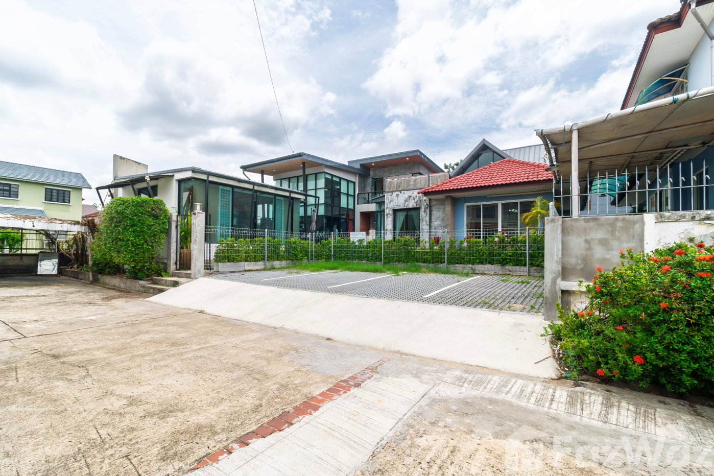 รูป Private 3-Home- Ideal for Large Families or Long-Term Stay 5605156 - รูปที่ 3/27