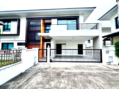 ขายบ้านเดี่ยว : ขายบ้านเดี่ยว เดอะคอมพลีท ศรีราชา