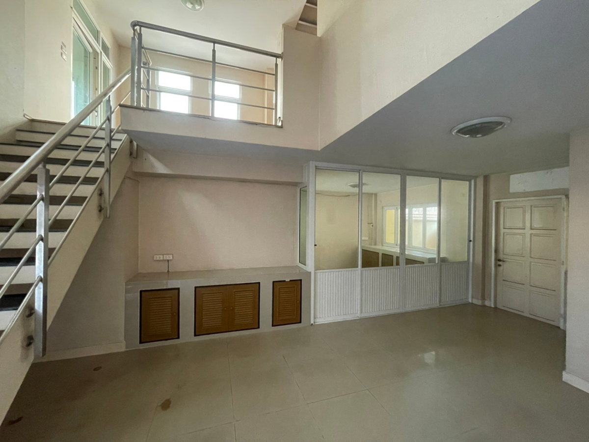 รูป AI 0103 : หมู่บ้านเมอริท เพลส ลาดพร้าว - รูปที่ 8/31