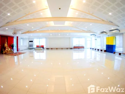 Houses for sale Thonburi Vocational College : 5 Bedroom House for sale in Talat Phlu, Bangkok  1022958