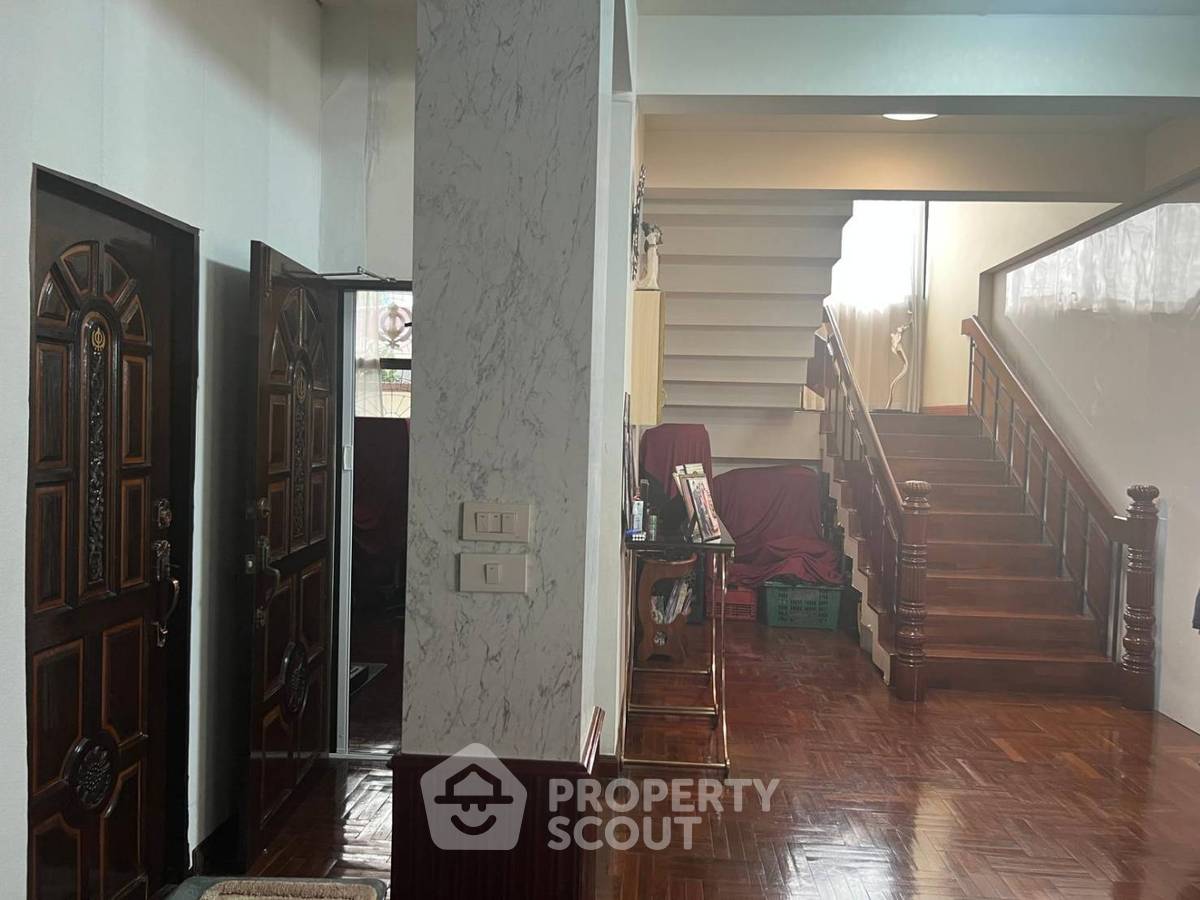 รูป บ้าน 5 ห้องนอน ขนาด 500 ตร.ม. ย่านสมเด็จเจ้าพระยา ใกล้ BTS กรุงธนบุรี (ID 2421357) - รูปที่ 6/13
