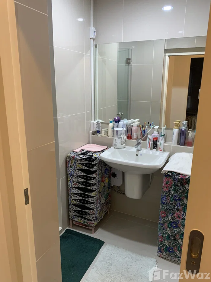 picture Sale by owner - Only one 2BR condo per floor 983900 - 55/61