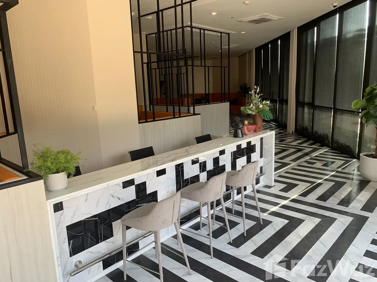 picture Sale by owner - Only one 2BR condo per floor 983900 - 21/61