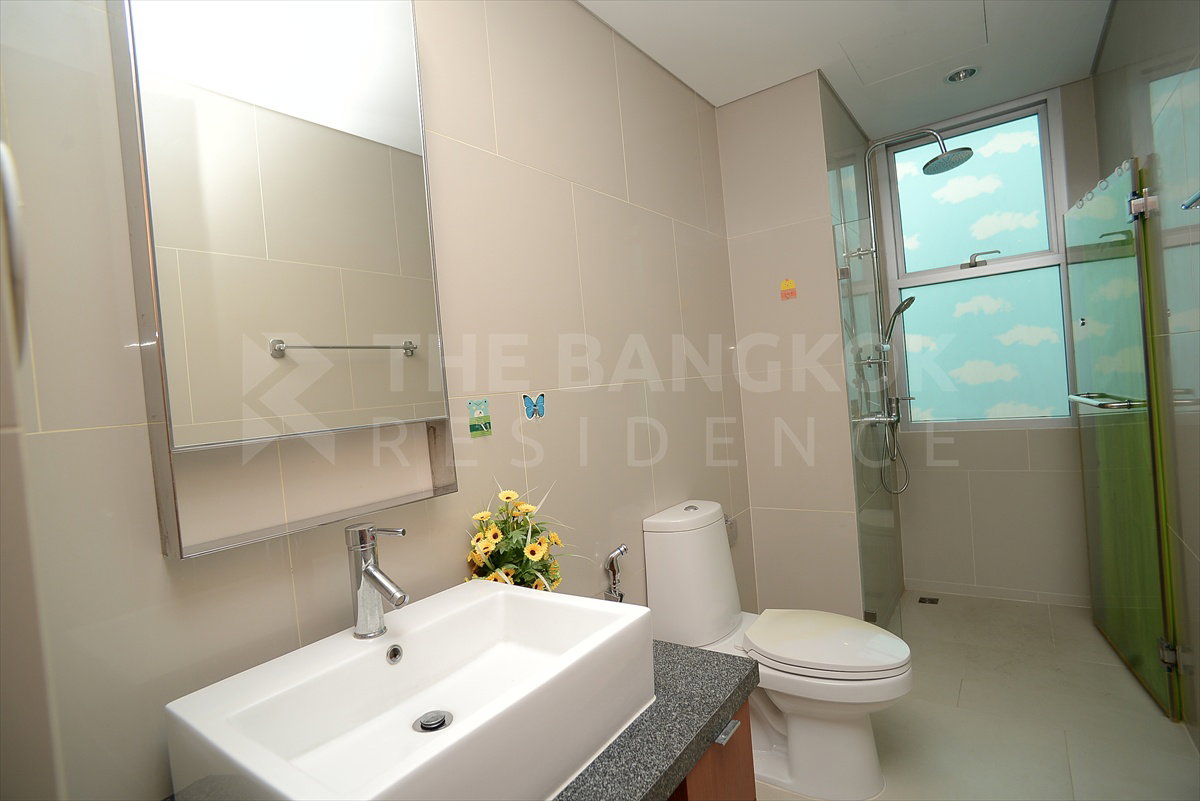 รูป 🏙️ ห้องใหญ่ วิวเมือง ใจกลางสาทร Villa Sathorn ใกล้ BTS กรุงธนบุรี - รูปที่ 9/9
