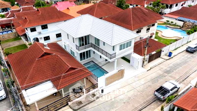 บ้านเดี่ยว วัดพระใหญ่ : บ้าน 4 ห้องนอน ขาย ที่ Royal Park Village Pattaya ย่านพัทยาใต้ (ID 2422390)