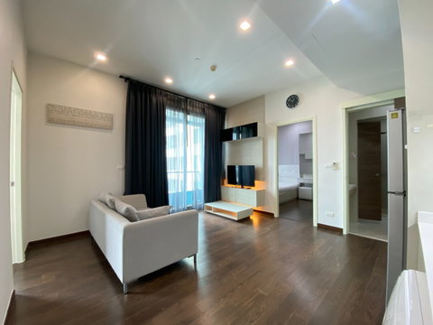 Q Asoke” Rare Unit  2 Bedrooms | 1 Bathroom | Fully Furnished Prime location next to MRT Phetchaburi 
