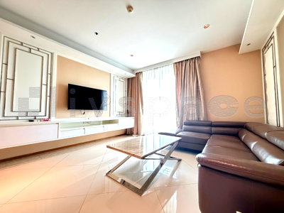 Condos for rent : ▚ LD137ツ For Rent: The Empire Place, in the heart of Sathorn, 3 Bedrooms, Rare Unit, Special Price ⭐