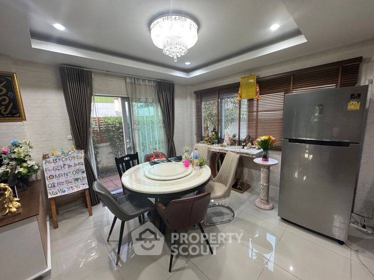 picture Pet-Friendly 3-BR House For Sale, Greenleaf House, Saen Saep-Min Buri (ID 2426888) - 3/5