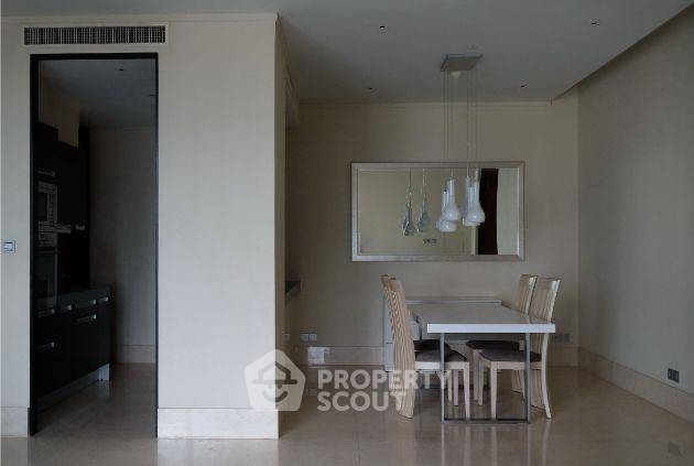 รูป คอนโด 2 ห้องนอน 106 ตร.ม. ที่ The Infinity Condominium ใกล้ BTS ช่องนนทรี 80 ม. (ID 1485863) - รูปที่ 2/8