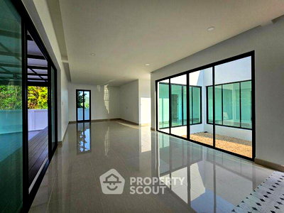 Houses for sale Sattahip Hospital Km.10 : Pet-Friendly 3-Bed House 170 Sqm For Sale, Phlu Ta Luang Near Sattahip (ID 2426948)