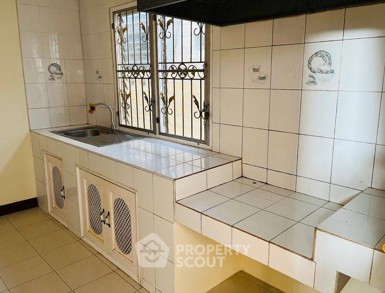 picture Pet-Friendly 3-BR House For Sale, Suan Tawan Village Near Pa Daet (ID 2426749) - 16/19