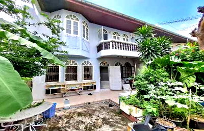ขายทาวน์โฮม : ขายทาวน์เฮาส์ 2 ชั้น หมู่บ้านฝนทองนิเวศน์ – 61 ตร.ว. หลังริมเพียง 200 ม. จาก BTS พหลโยธิน 59 (สายสีเขียว)