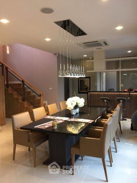บ้าน 6 ห้องนอน ขาย The Palm พัฒนาการ 540 ตร.ม. ใกล้สวนหลวง (ID 2426398)
