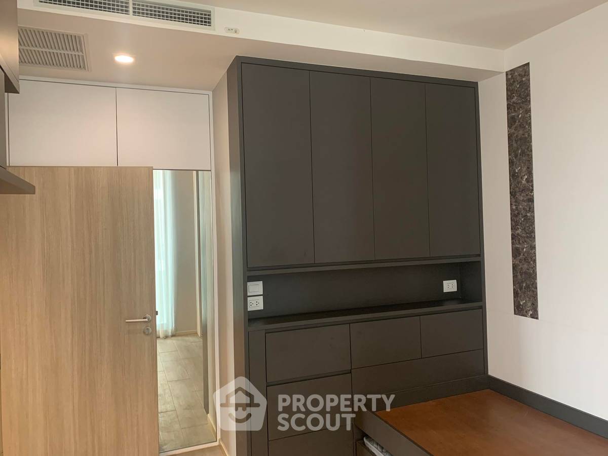 รูป คอนโด 3 ห้องนอน 143 ตร.ม. Noble Ploenchit ชั้น 17 ใกล้ BTS เพลินจิต 100 ม. (ID 1579862) - รูปที่ 2/9