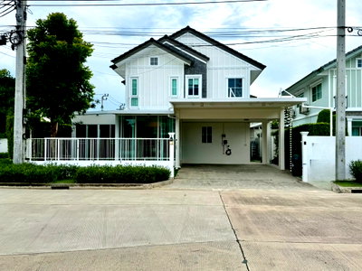 บ้านเดี่ยวให้เช่า : ให้ เช่า บ้านเดี่ยวหรู Villagio 2 ศรีนครินทร์-บางนา ใกล้ Mega Bangna 5 ห้องนอน ติดทางด่วนกาญจนาภิเษก 62 ตรว 2 ชั้น