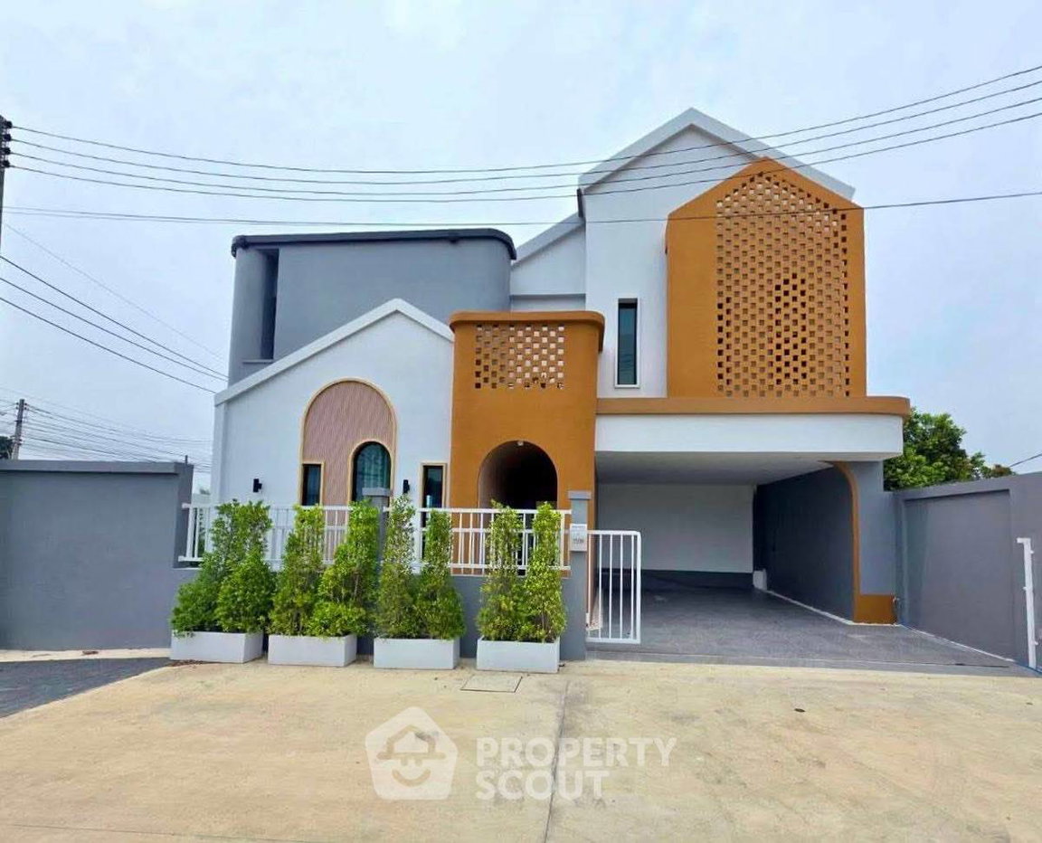 รูป วิลล่า 5 ห้องนอน พร้อมสระส่วนตัว สวนสวย ที่ My Room Pool Villa Pattaya (ID 2428822) - รูปที่ 3/19