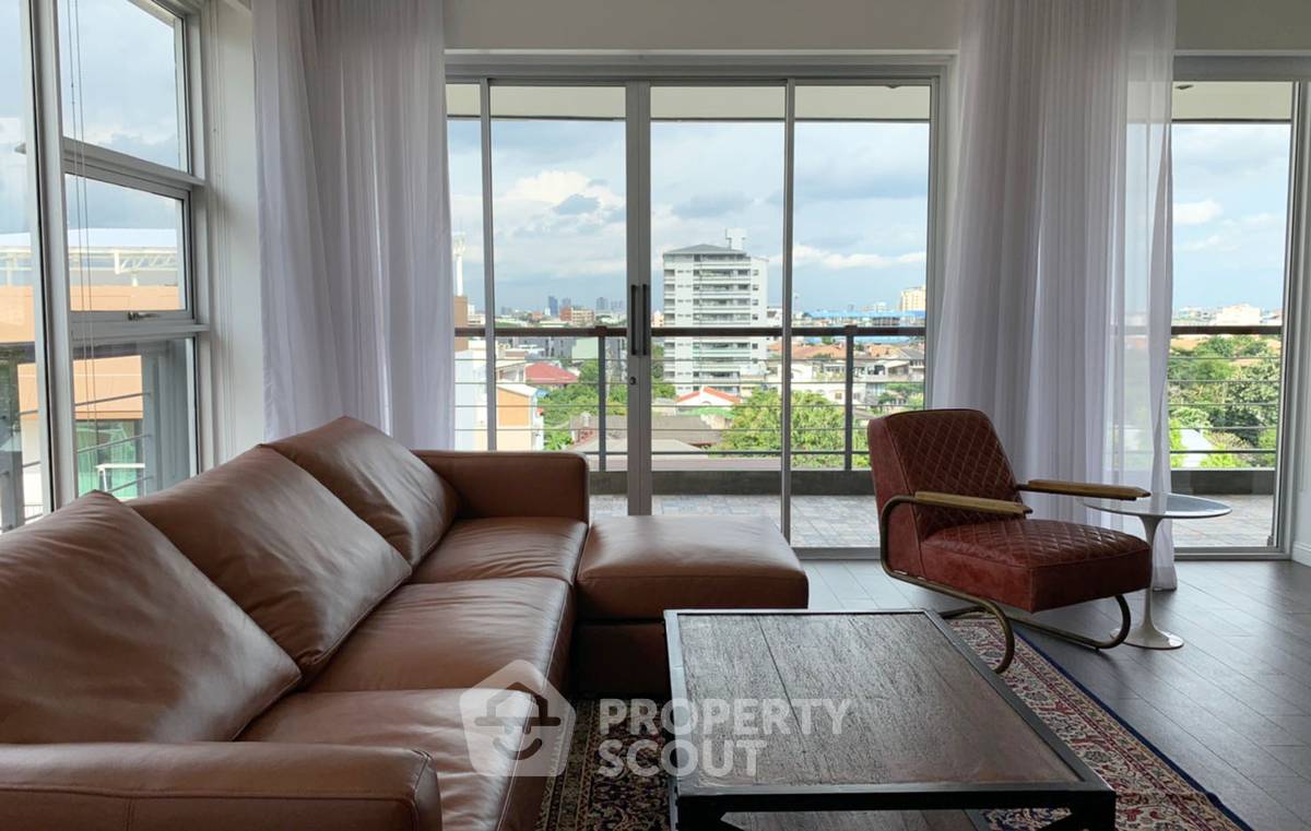 รูป คอนโด 3 ห้องนอน 250 ตร.ม. เพนท์เฮาส์ คอนโดมิเนียม 3 ใกล้ BTS เอกมัย 300 ม. (ID 622040) - รูปที่ 4/32
