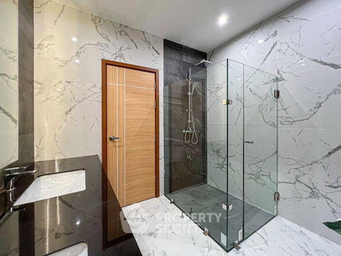 บ้านเดี่ยว 3 ห้องนอน อนุญาตสัตว์เลี้ยง ขายที่ ยู-พร้อม สันพระเนตร (ID 2426004)