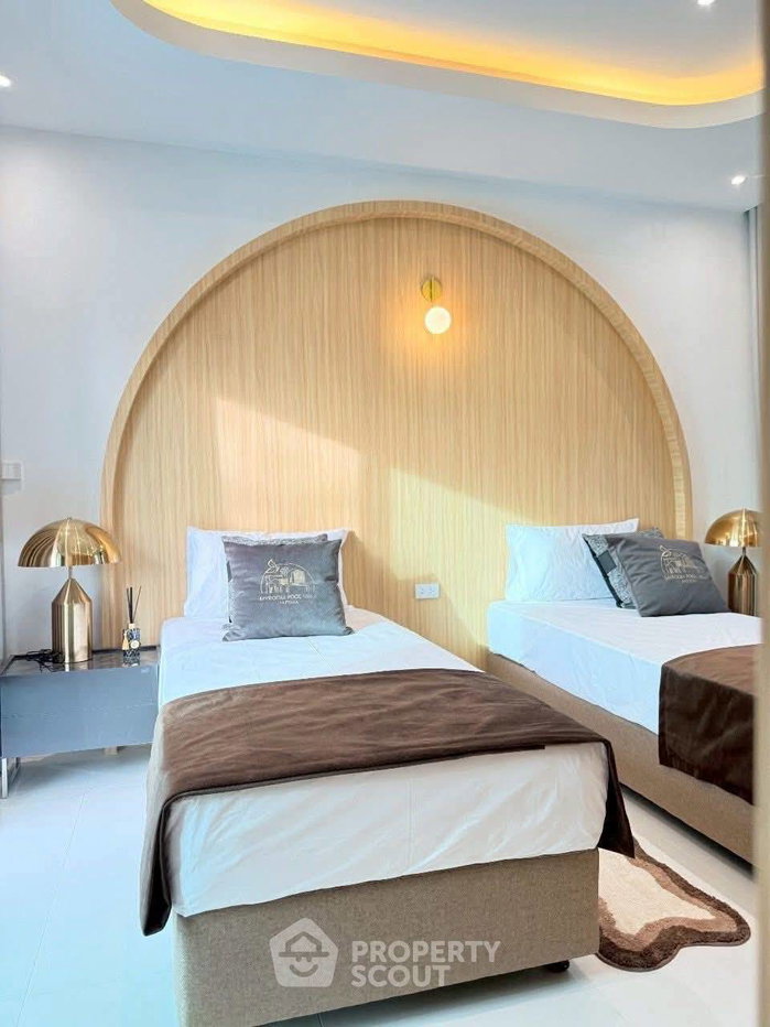 รูป วิลล่า 5 ห้องนอน พร้อมสระส่วนตัว สวนสวย ที่ My Room Pool Villa Pattaya (ID 2428822) - รูปที่ 13/19