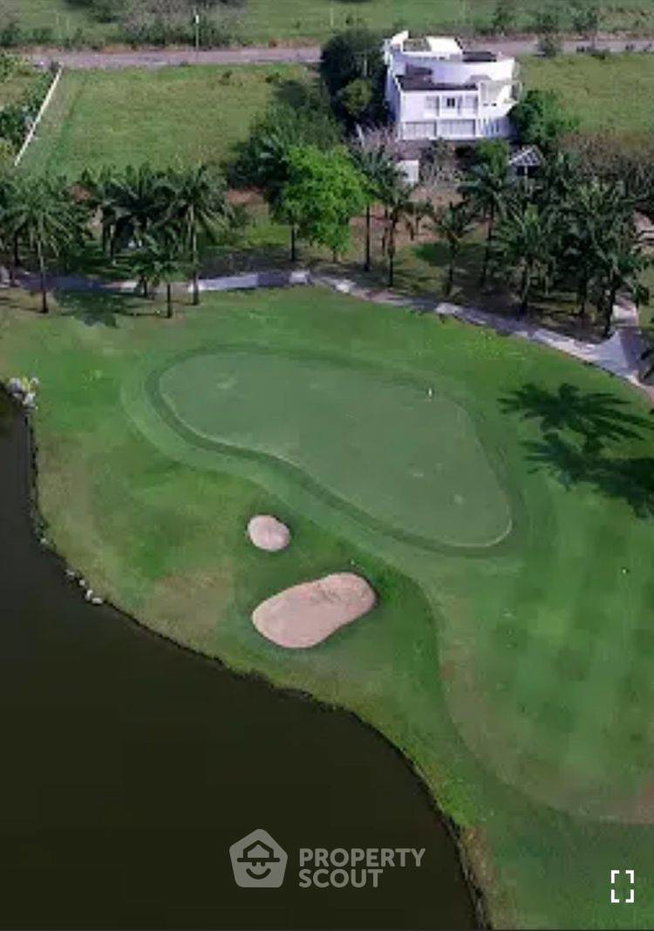 รูป บ้าน 4 ห้องนอน ขายพร้อมรับสัตว์เลี้ยง Windsor Park & Golf Club (ID 2426311) - รูปที่ 3/13