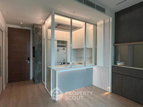 1-BR Condo Q Asoke (45 Sqm) Near MRT Phetchaburi 100m (ID 1575823)