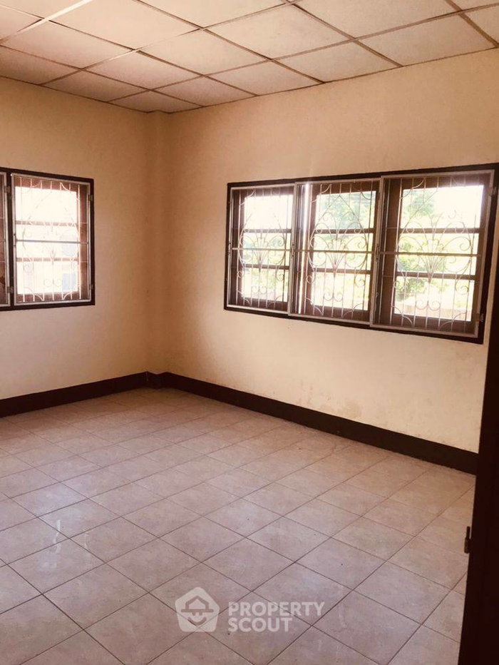 picture 3-Bed House For Sale In Samet, Mueang Chon Buri (ID 2426330) - 15/17