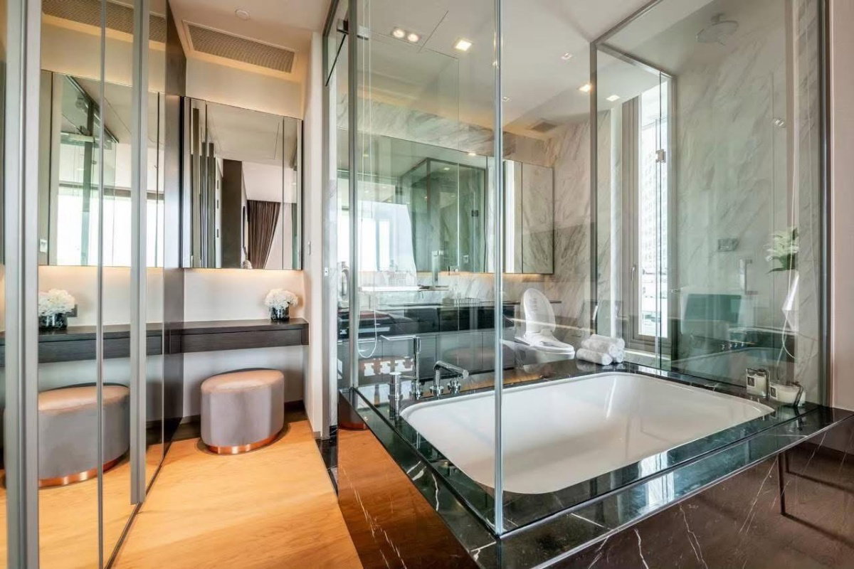 picture ST369 Ultra Luxury Condo with Full Lumpini Park View – Saladaeng One - 20/20