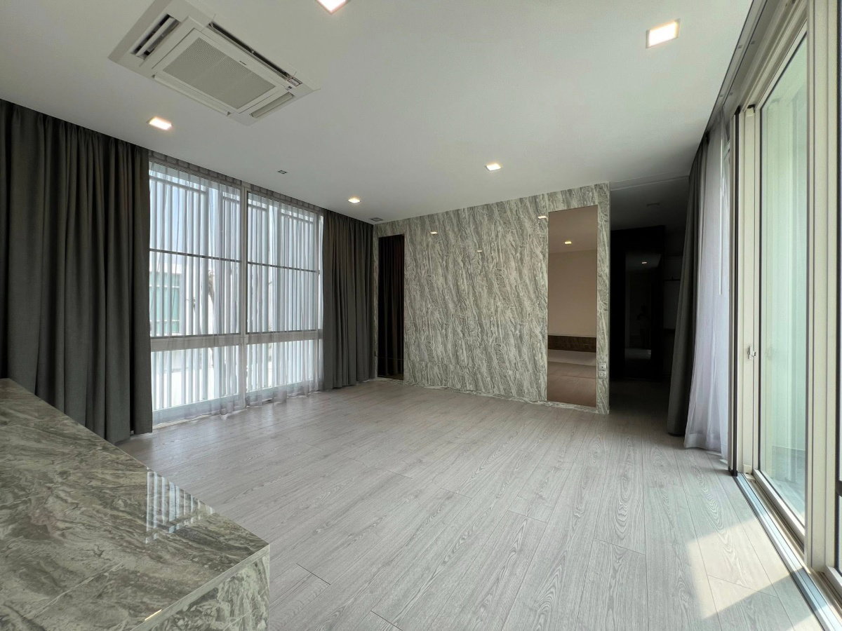 รูป UV01879 - VIVE Bangna Km.7 : Mega Bangna - รูปที่ 8/11