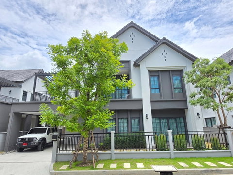 For Rent Centro Bangna Fully Furnished (Near Mega Bangna)